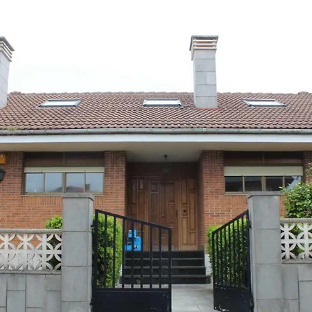 La Corona 3 Luanco